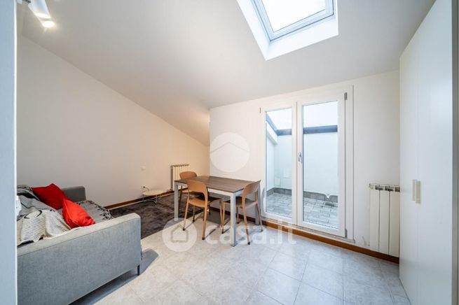 Appartamento in residenziale in Via Trieste 60