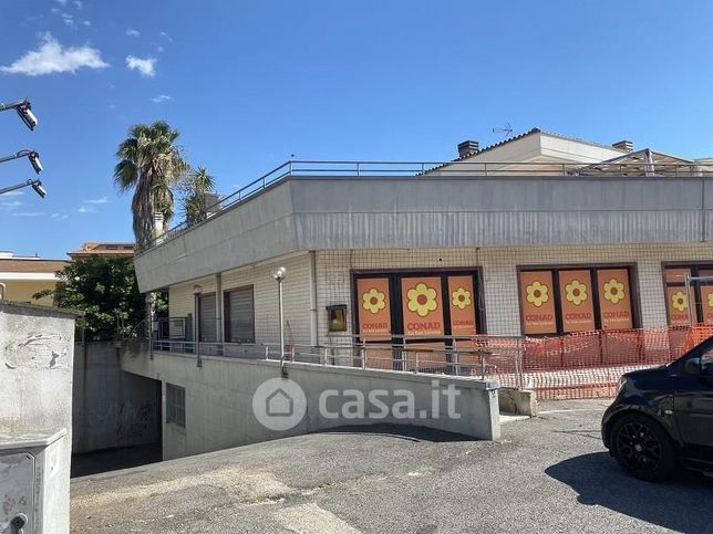 Box/posto auto in residenziale in Viale Po 2
