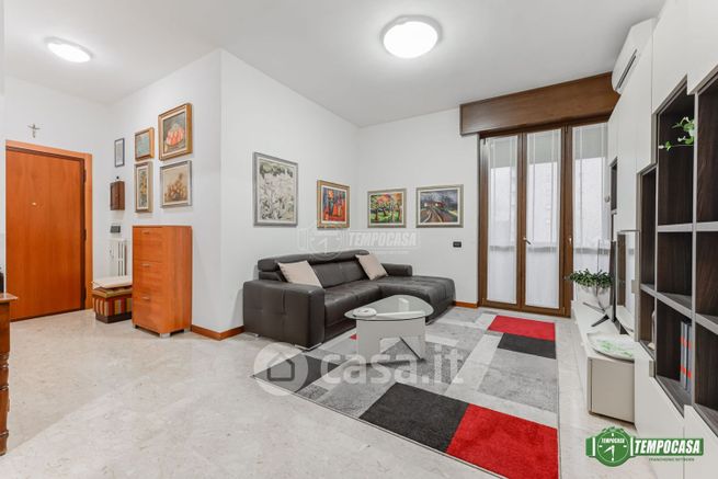 Appartamento in residenziale in Via M. Sironi 8