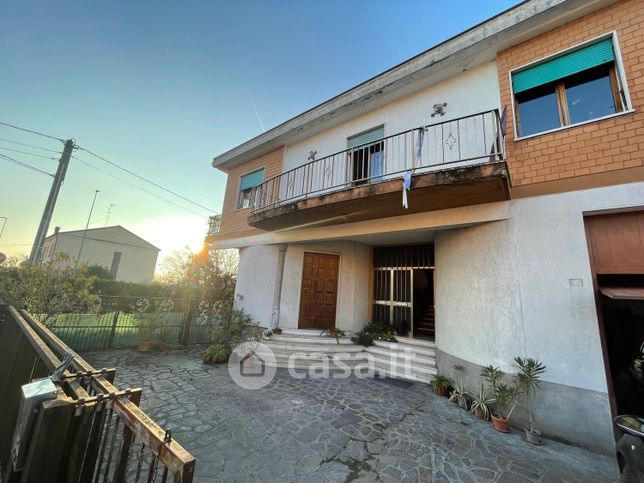 Villa in residenziale in Via Bovasostegno 21