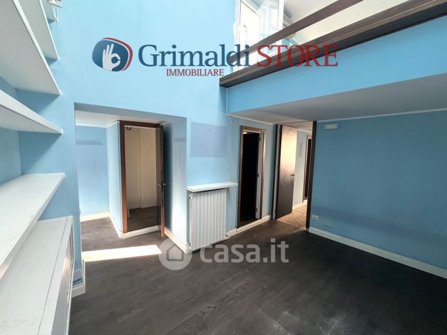 Appartamento in residenziale in Via Chiatamone