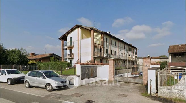 Box/posto auto in residenziale in Via P. Bembo 37 C