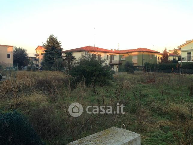 Terreno edificabile in residenziale in Via Massimo D'Azeglio