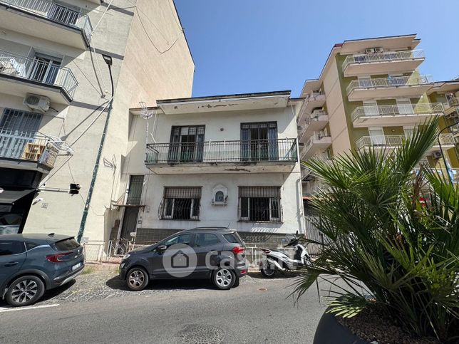 Casa indipendente in residenziale in Via Picenna