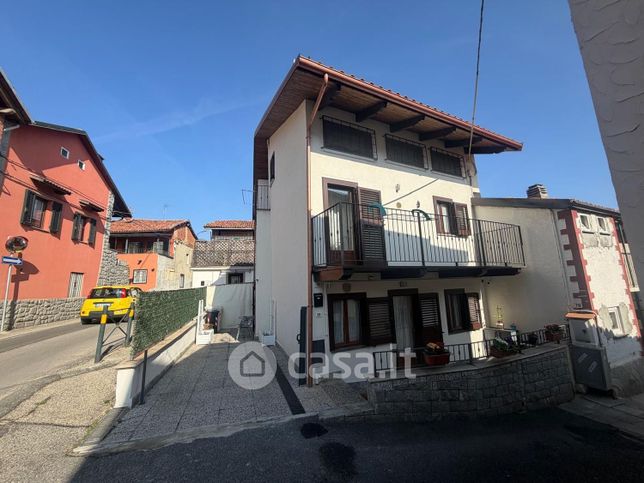Villa in residenziale in Via San Francesco D'Assisi 80
