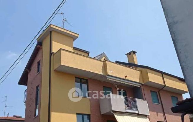 Appartamento in residenziale in Via Giovan Battista Perego 24