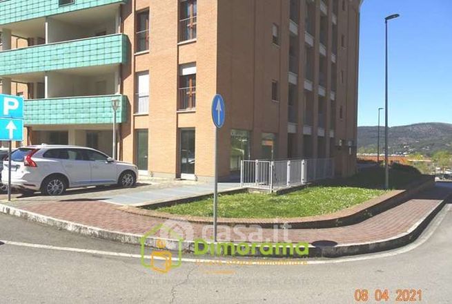 Ufficio in commerciale in Via Quieta 6