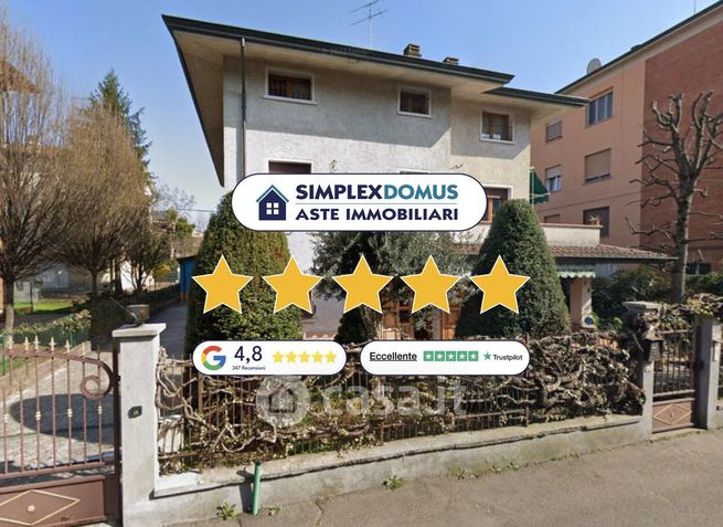 Villa in residenziale in Via Telemaco Dall'Ara