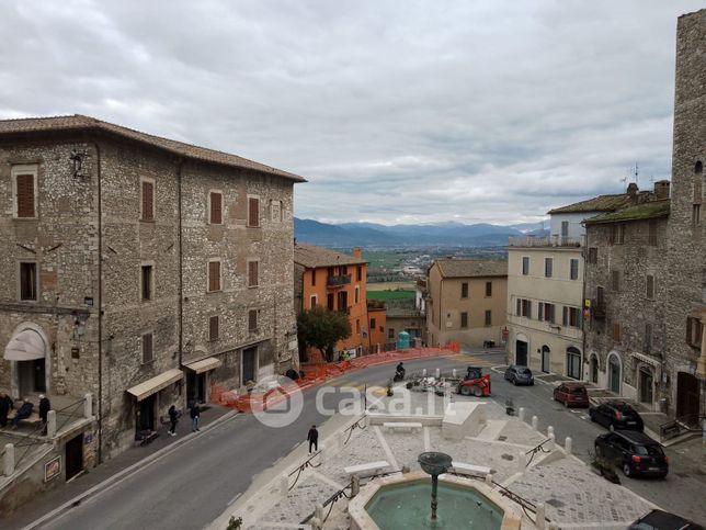 Attico/mansarda in residenziale in Piazza Giuseppe Garibaldi