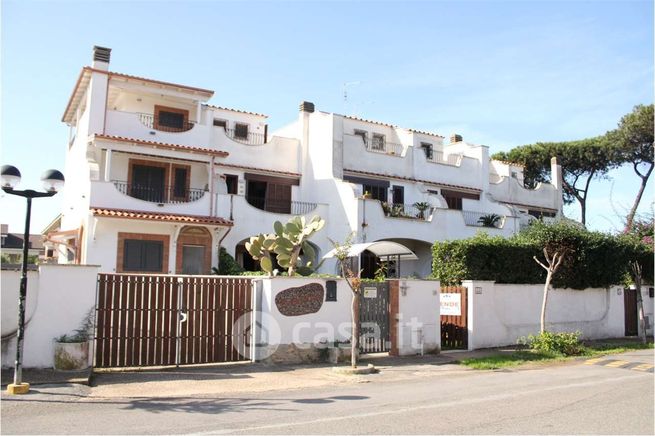 Appartamento in residenziale in Via Agamennone 88