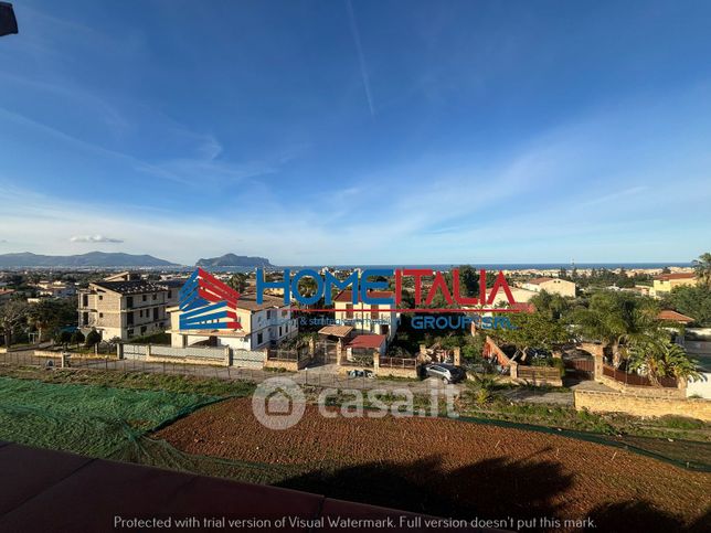 Appartamento in residenziale in Via Merlo 55