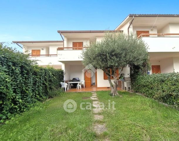 Villetta a schiera in residenziale in Marina Velca Mare