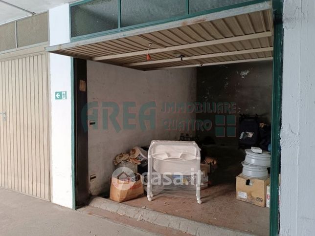 Garage/posto auto in residenziale in Via Argine Destro 347