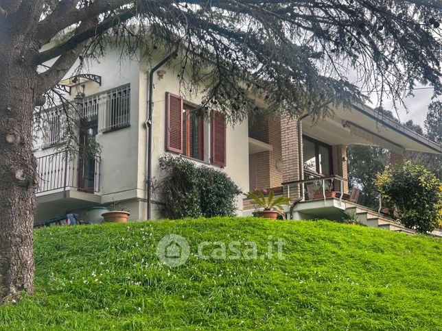 Villa in residenziale in Via della Valle Benedetta