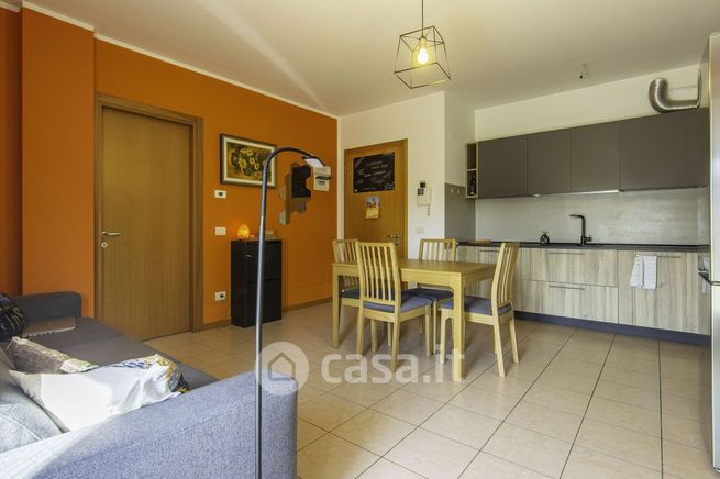 Appartamento in residenziale in Via Gerardo Pietro