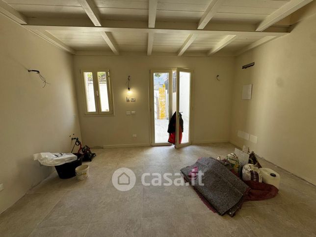 Villetta a schiera in residenziale in Via Durazzo 13