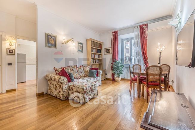 Appartamento in residenziale in Via Augusto Riboty 22