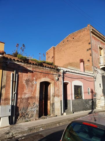 Terreno edificabile in residenziale in Via Paratore 46