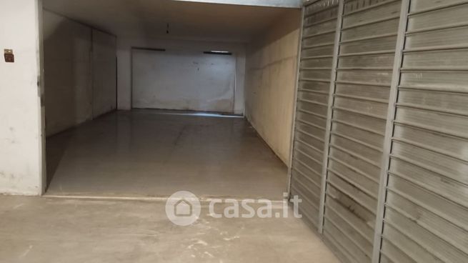 Box/posto auto in residenziale in Via Giovanni Cesare Abba