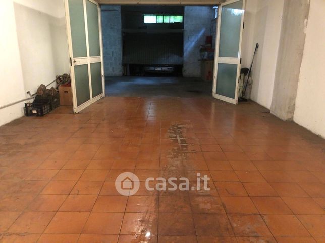 Box/posto auto in residenziale in Via Capitano Luigi Laviano