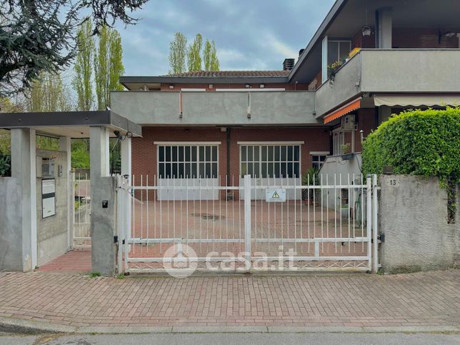 Box/posto auto in residenziale in Via San Bernardo