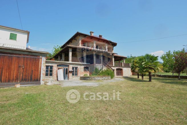 Casa indipendente in residenziale in Regione Gaini