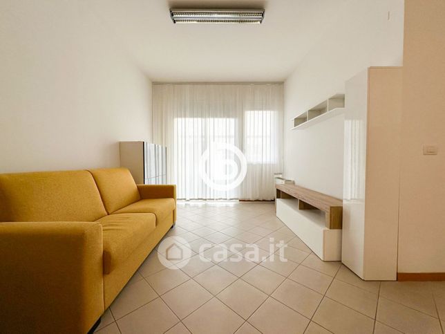 Appartamento in residenziale in Viale Angelo Masini 48