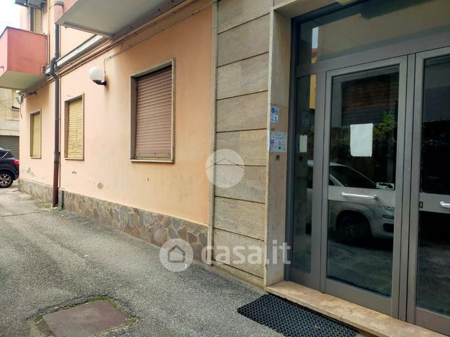 Appartamento in residenziale in Via Nicola Parisio 25