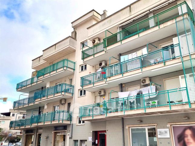 Appartamento in residenziale in Via Madonnina 23