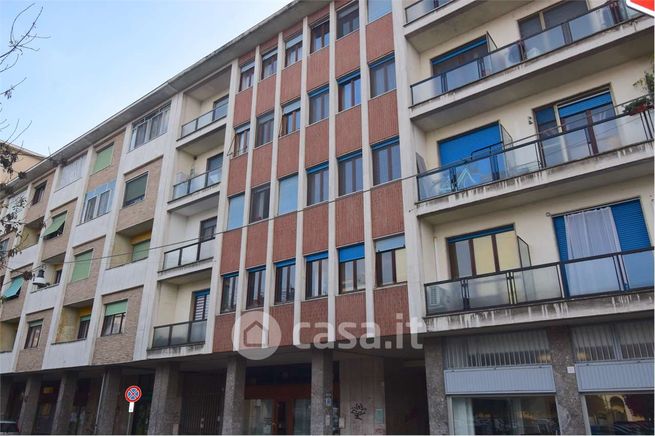 Appartamento in residenziale in Via Viotti 24