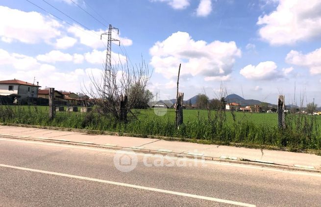 Terreno agricolo in commerciale in Via Cà Oddo