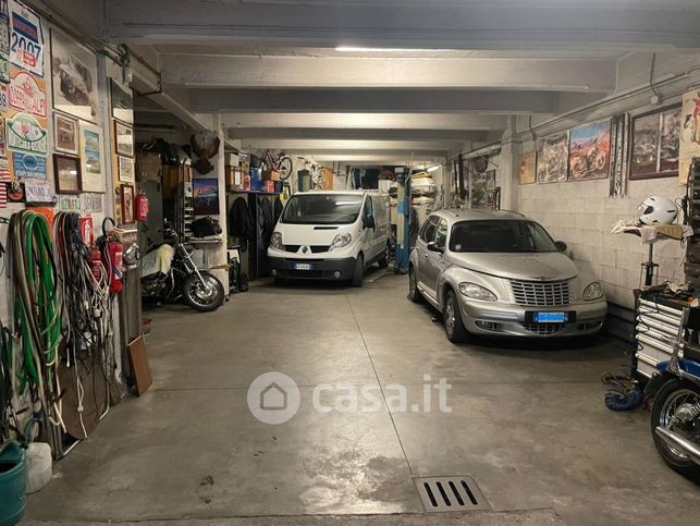 Garage/posto auto in residenziale in Via Errico Giachino