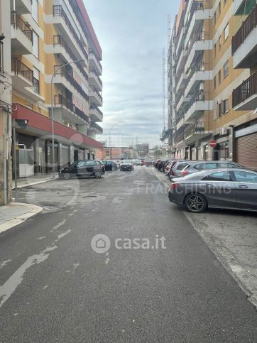 Box/posto auto in residenziale in Via Capua