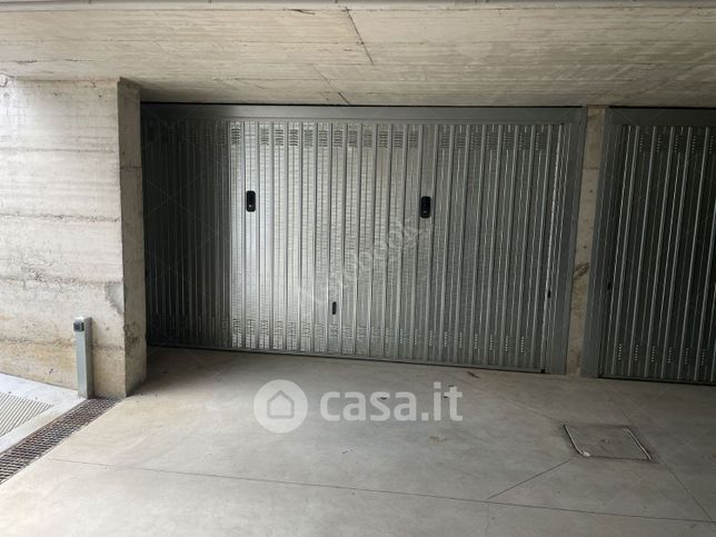 Box/posto auto in residenziale in Via Cappelletta