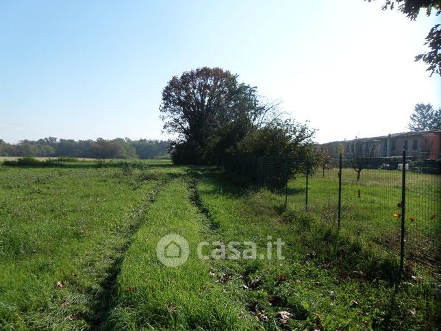 Terreno agricolo in commerciale in Via Giacomo Matteotti 76