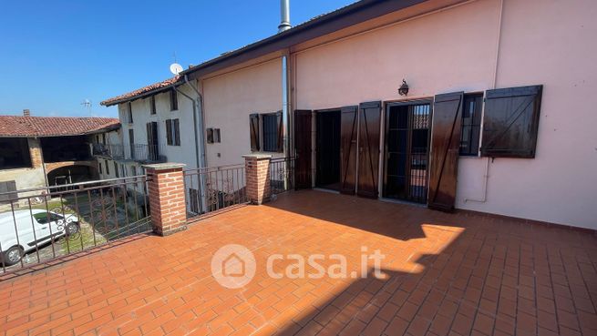 Casa indipendente in residenziale in portacomaro stazione