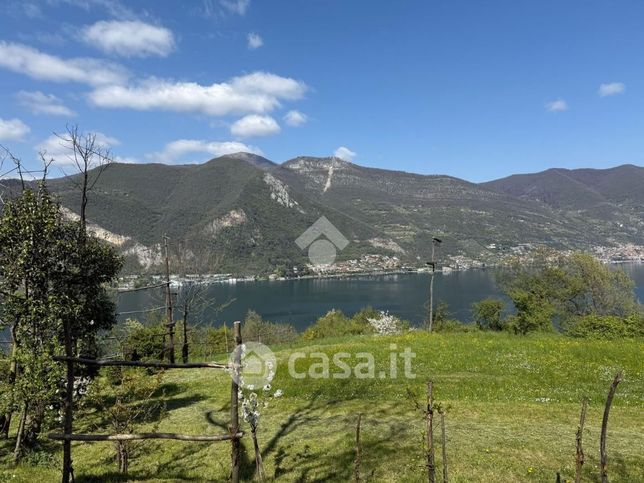 Terreno agricolo in commerciale in Via del Dossello