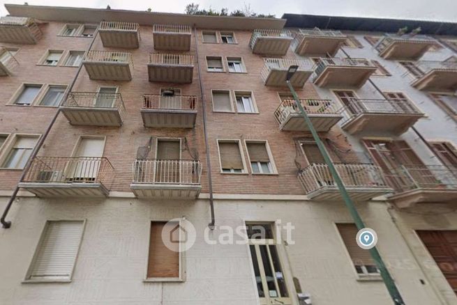 Appartamento in residenziale in Via Entracque 5