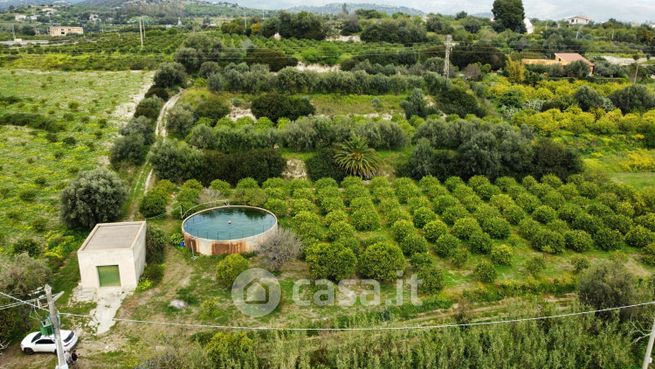 Terreno agricolo in commerciale in Contrada Fiumara