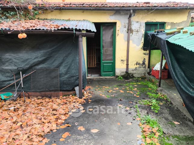 Casa indipendente in residenziale in Via Lucania