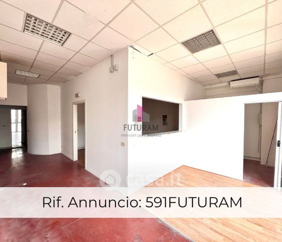 Capannone in commerciale in Viale Sant' Agostino