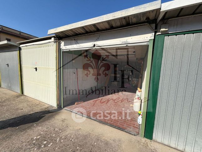 Box/posto auto in residenziale in Via Arturo Ferrarin