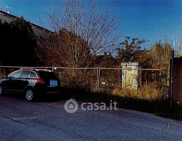 Terreno agricolo in commerciale in Via Comi Antonio