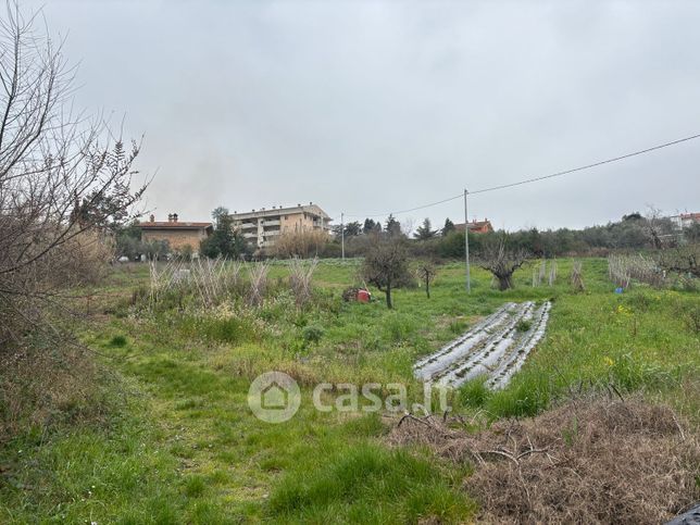 Terreno edificabile in residenziale in Strada Prati