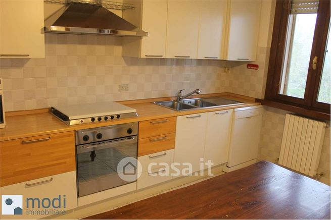 Appartamento in residenziale in Via G. Rampazzini 12