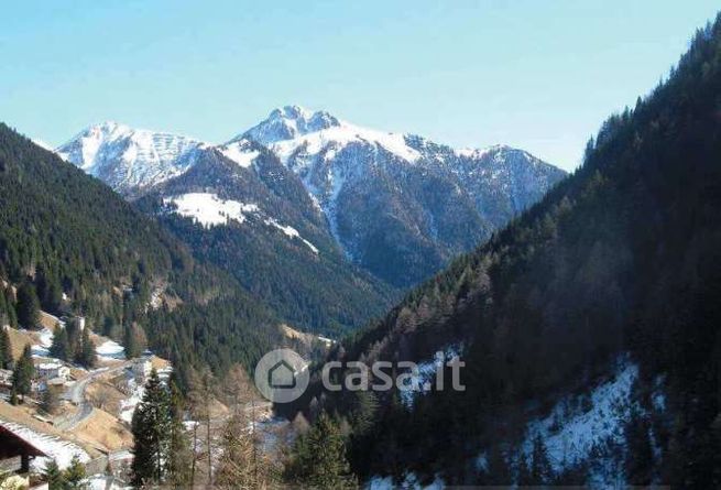 Garage/posto auto in residenziale in Via Cambrembo