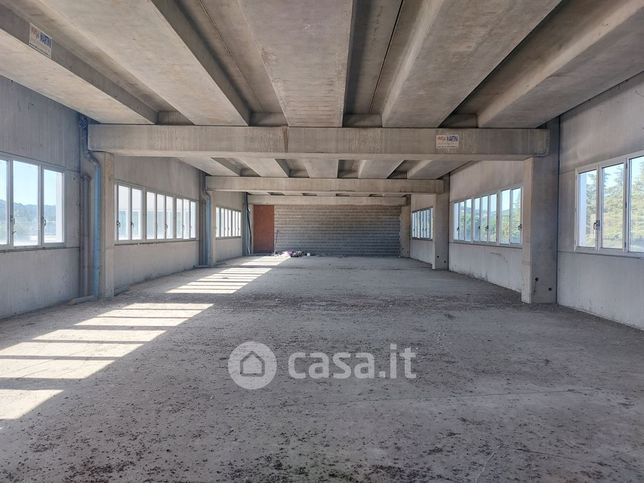 Ufficio in commerciale in