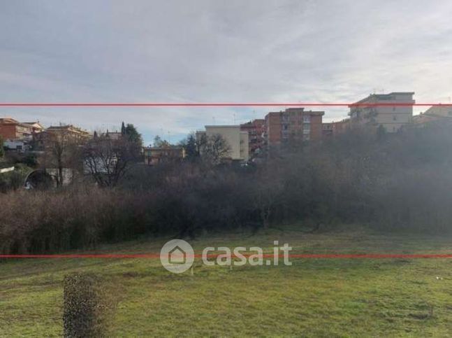 Terreno agricolo in commerciale in Via Cassia