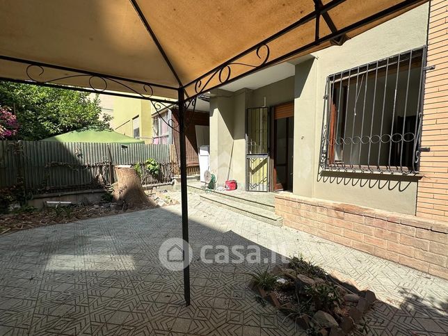 Appartamento in residenziale in Via Baldassarre Castiglione 74