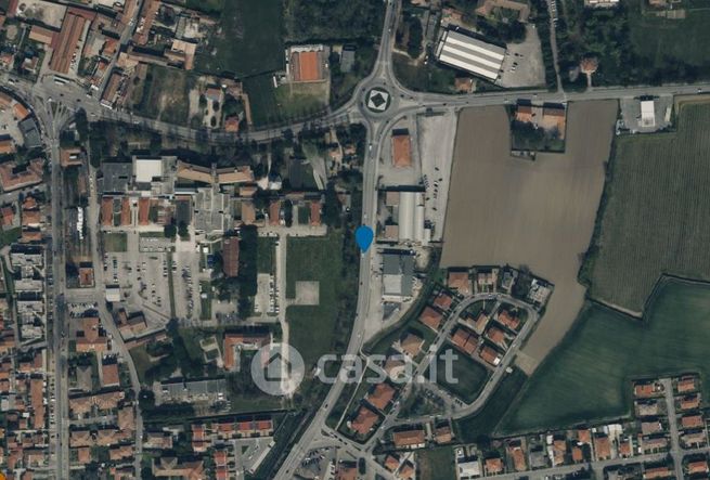Terreno edificabile in residenziale in Via Cristoforo Colombo